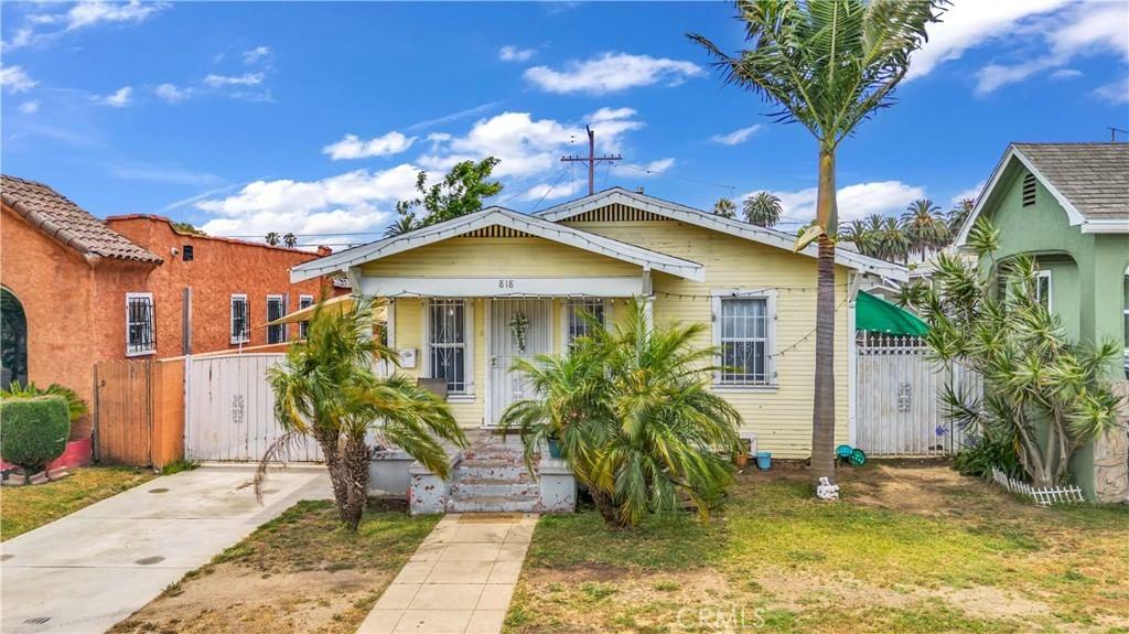 818 104th, Los Angeles, CA 90044