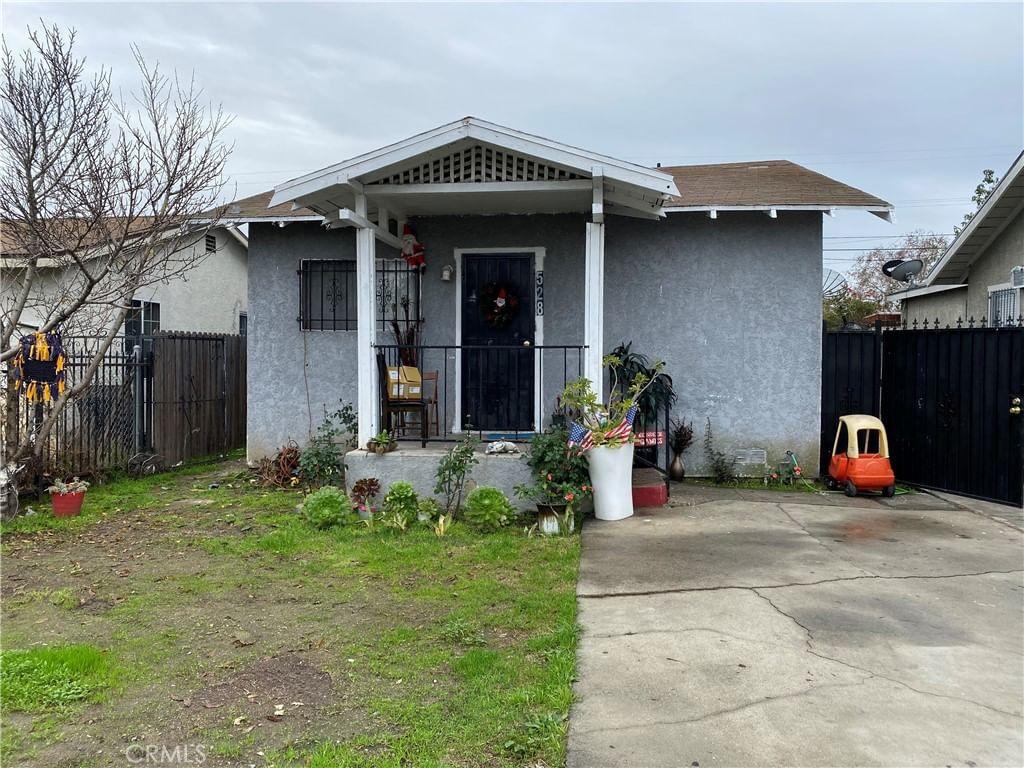528 107th, Los Angeles, CA 90044