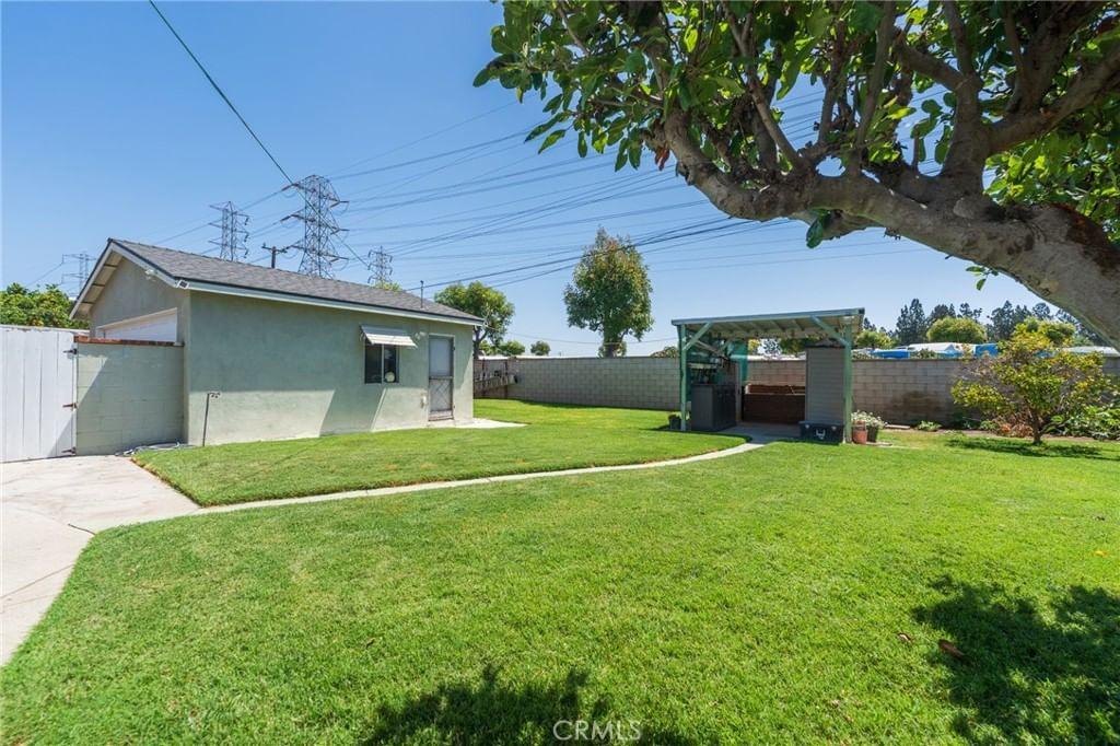 Property photo 35