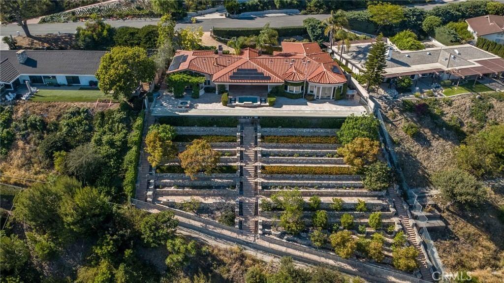 Property photo 44