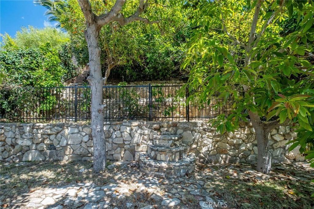 Property photo 50